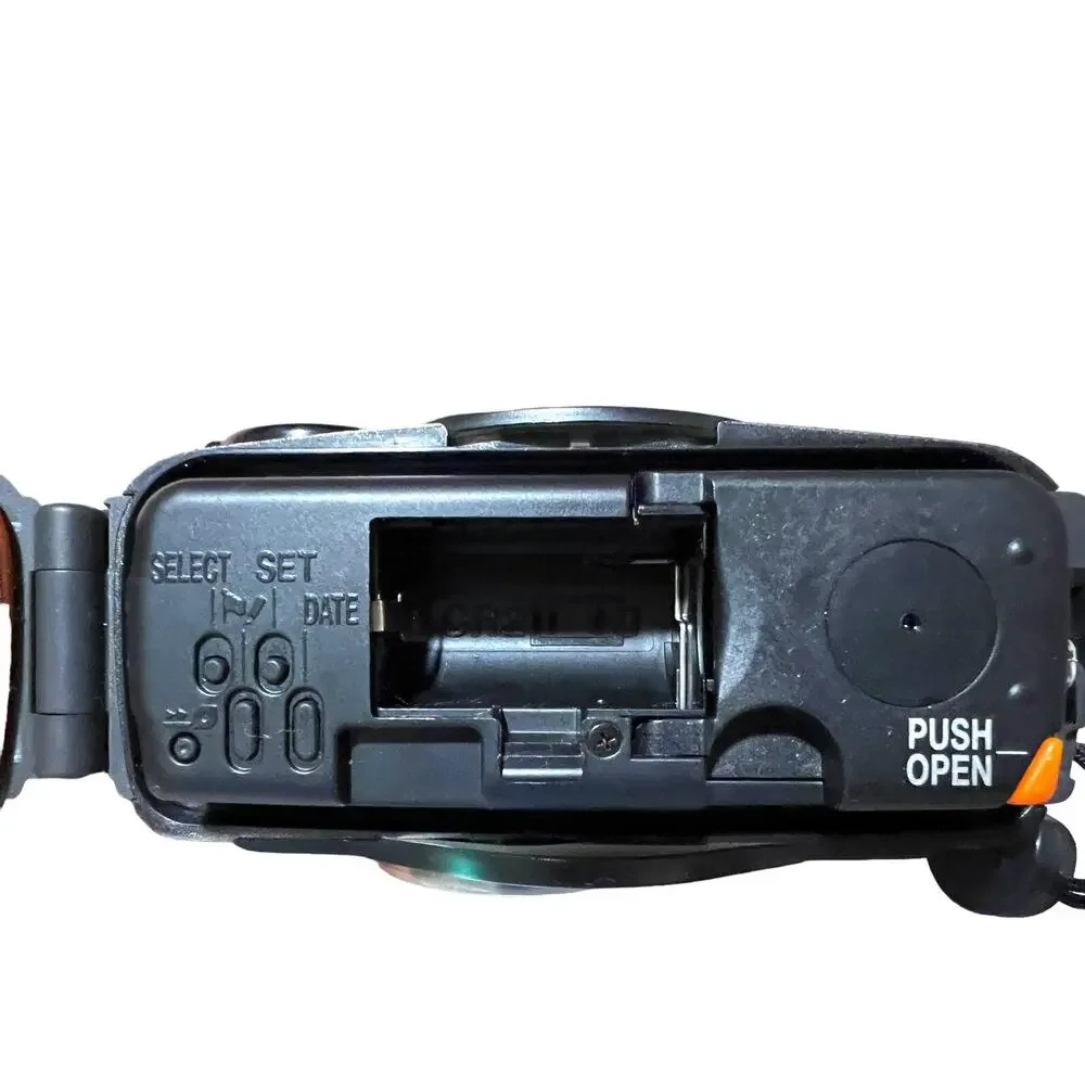 CANON ELPH SPORT Automatic Point & Shoot Film Underwater Camera with 23mm Lens